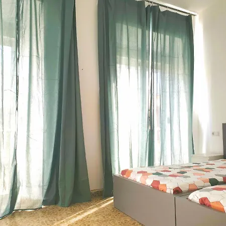 Sunny Malaga Centre Flats, 2 Options, With Balcony Or Terrace Apartment