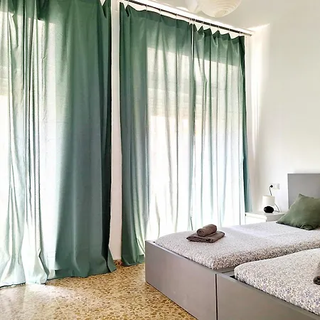 Sunny Malaga Centre Flats, 2 Options, With Balcony Or Terrace Apartment